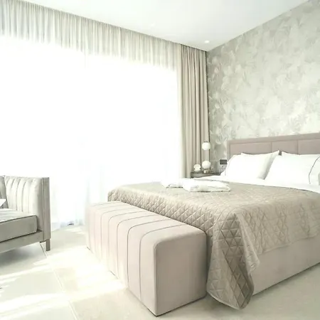 Relaxing In Spirit House Near Sea Villa Marbella